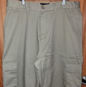 Man's North Pole Cargo Shorts
